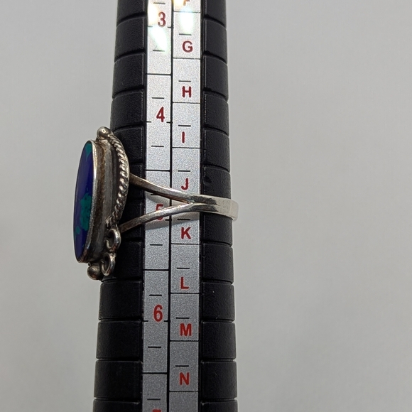 Artisan Silver Women's Ring - Picture 3 of 4